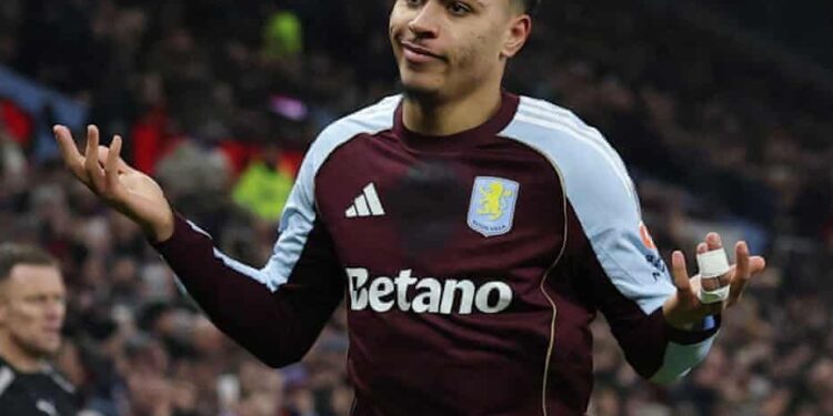 Morgan Rogers Double Sinks Manchester United as Aston Villa Stay on Leaders’ Heels