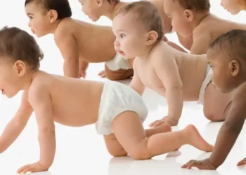 How Sperm Donors Are Fathering Hundreds of Children Around the World