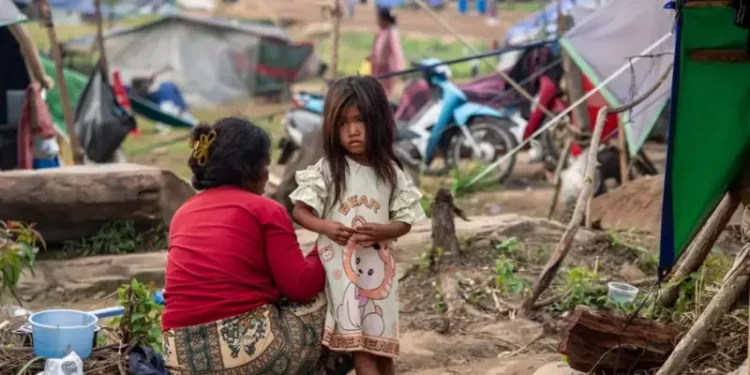 Cambodia and Thailand Begin Talks to Resolve Border Dispute