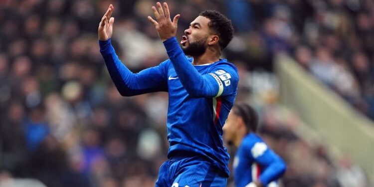 Chelsea Rally to Earn 2–2 Draw at Newcastle After VAR Controversy