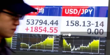 Ugandan Election: Museveni Takes Early Lead as Bobi Wine Placed Under House Arrest