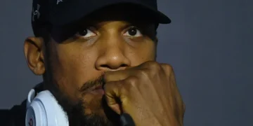 Joshua Returns to UK After Fatal Nigeria Car Crash